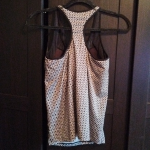 Uniqlo Sports Bra Tank Top - Medium - Picture 2 of 4